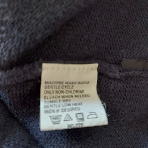 Izod Golf  V Neck Sweater Argyle Navy Blue Gray - Picture 8 of 8